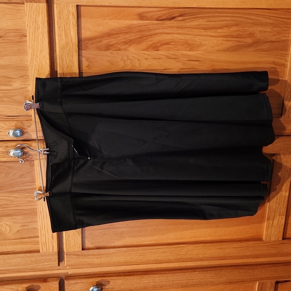 BLOOMCHIC *BLACK SKIRT* SZ 20 - (2XL) **New** - Picture 3 of 6